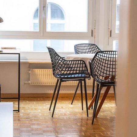 Gemuetliche Grosse Wohnung Naehe Uni Basel Bagian luar foto