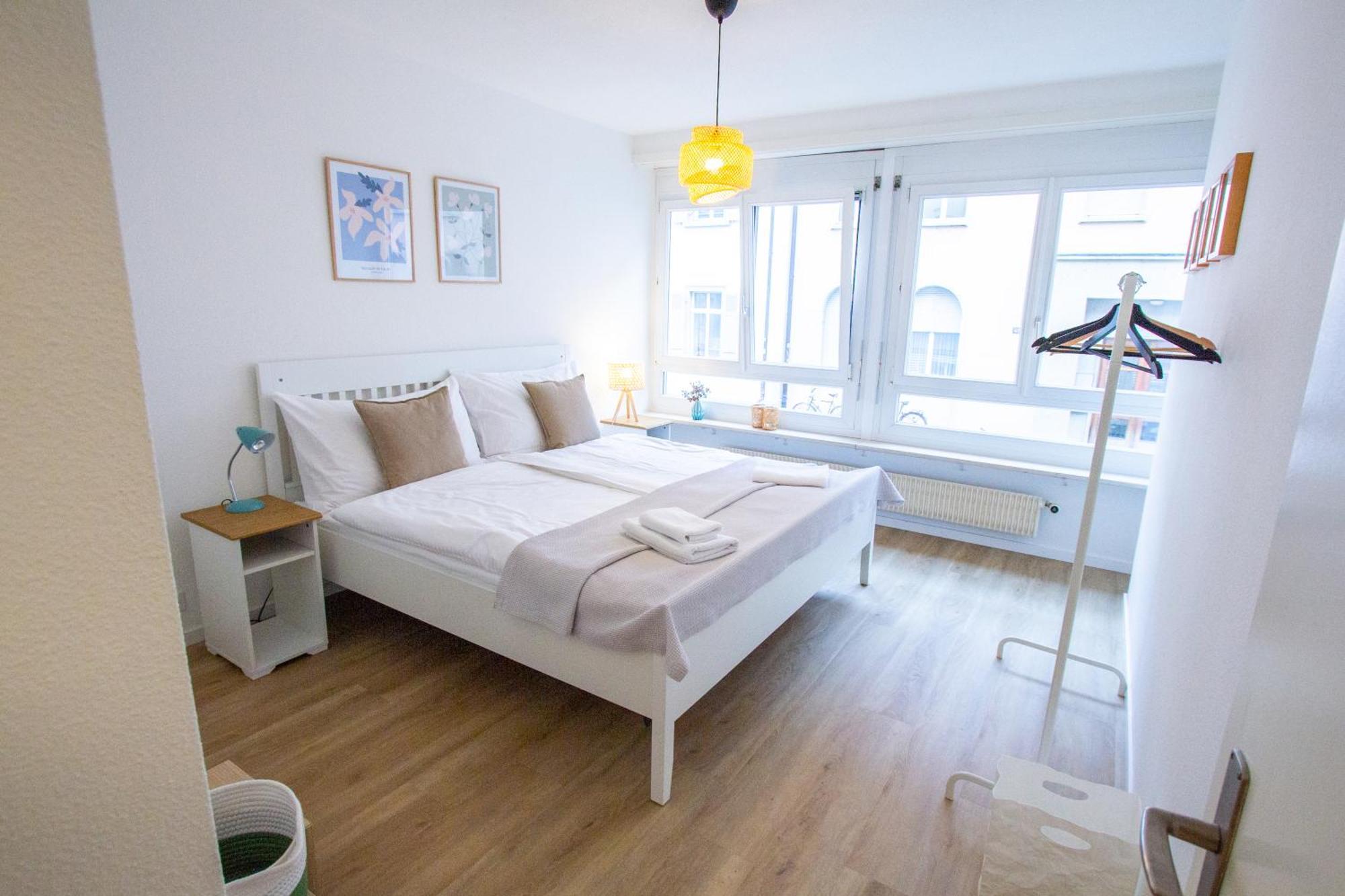 Gemuetliche Grosse Wohnung Naehe Uni Basel Bagian luar foto