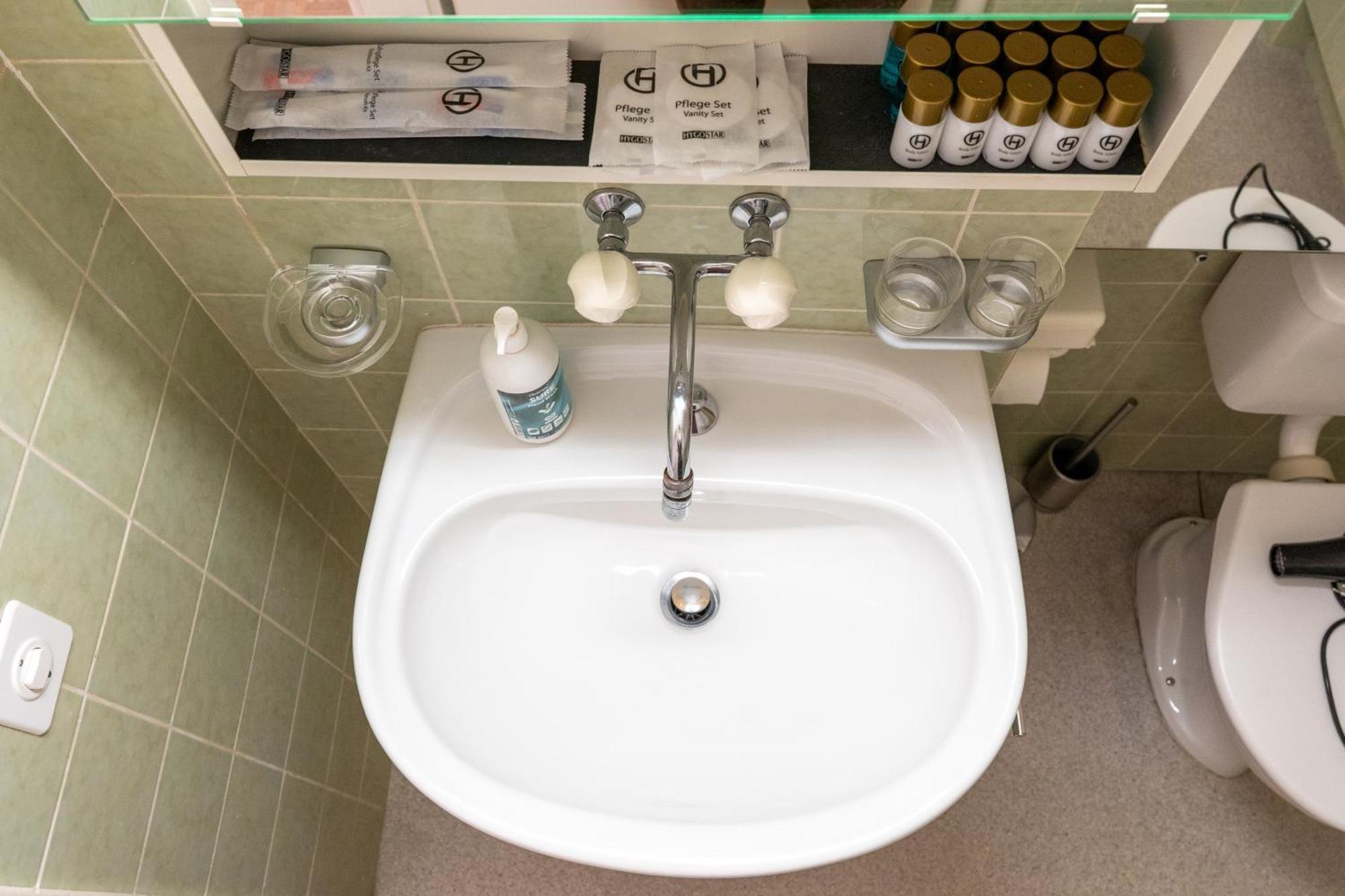 Gemuetliche Grosse Wohnung Naehe Uni Basel Bagian luar foto
